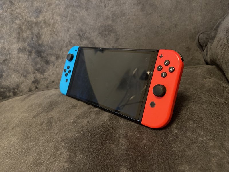 Switch OLED Neon (2021)